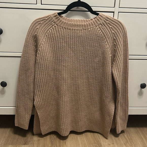 Pink knit sweater - Picture 1 of 4